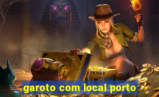 garoto com local porto